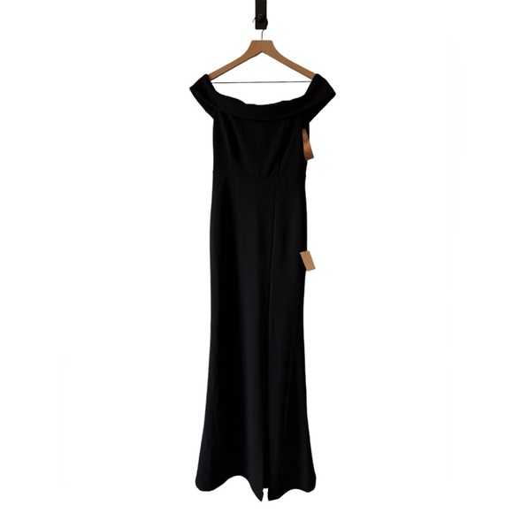 Enchanting Romantic Black Off-the-Shoulder Maxi Dress. Size S - Picture 4 of 6